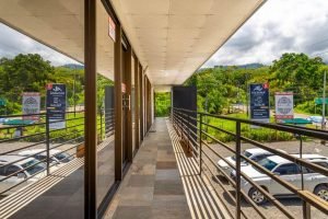 19. Retro Cafe Restaurant (5)