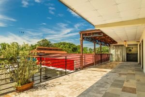 19. Retro Cafe Restaurant (7)