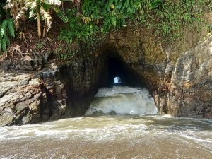 Playa Ventanas Sea Cave