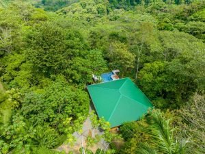 lagunas-paradise-main-house-17