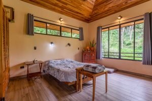 lagunas-paradise-main-house-3