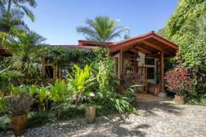 villas-los-jardines-two-3-bedroom-homes-each-with-pool-6