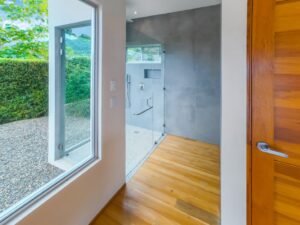 4 Master Bed and Bath 5