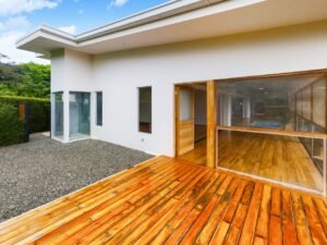 4 Master Bed and Bath 9