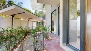 Villa-Unique-12132023_193046-DeNoiseAI-clear