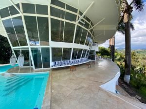 ff2b68b6-4eb9-49e5-b21b-b9eb19d1a3e1