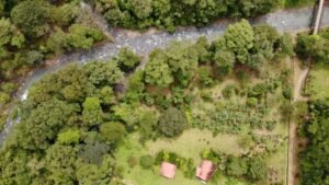 4908 – Tres casas, Tres Rios02