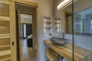 _DSC7073_AuroraHDR2019-edit