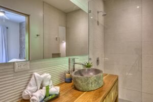 _DSC7199_AuroraHDR2019-edit