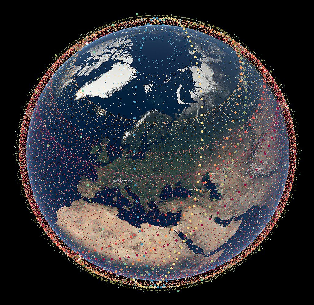 Visualization of the 30,000 planned satellites from the Starlink Generation 2 constellation, the latest version of the satellites. Different sub-constellations are illustrated with a different colors. Photo c/o wikicommons.