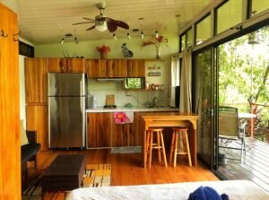 20231121_172918806_iOS