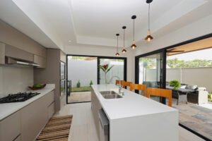 CocoUvitaCasa1_copy2414r