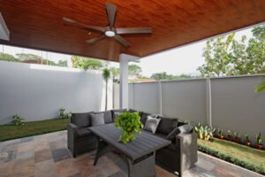 CocoUvitaCasa1_copy2442r