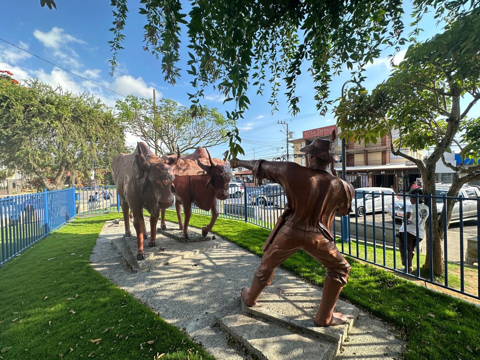 A statue of a farmer in San Isidro.