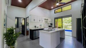 5500 – Solar Powered 3 Bedroom Home in Ojochal_09