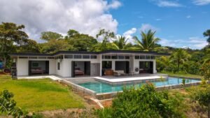 House for sale in Ojochal Costa Rica