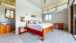 House for sale in Ojochal Costa Rica