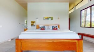 House for sale in Ojochal Costa Rica