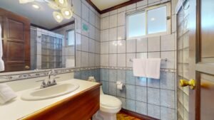 120004 Condo #202 For Sale in Quepos 22