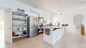 140005 House & Extra Lot For Sale 08