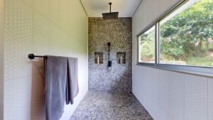 140005 House & Extra Lot For Sale 21