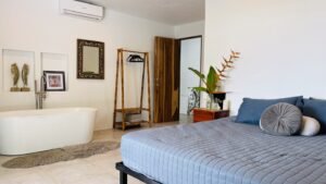 140005 House & Extra Lot For Sale 23