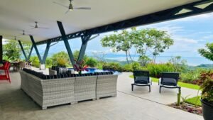 House for sale in Ojochal Costa Rica