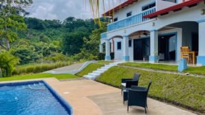 House for sale in Ojochal Costa Rica