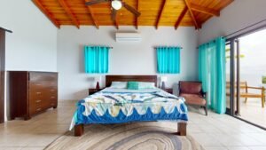 House for sale in Ojochal Costa Rica