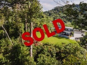 1-Turi-uha-Portalon-Coldwell-Banker (1)