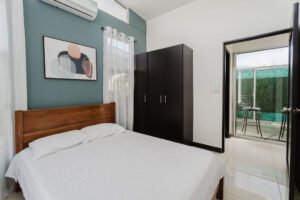 16-Boutique-Villas-plus-Main-House-Coldwell-Banker