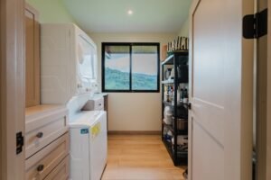 20-Turi-uha-Portalon-Coldwell-Banker