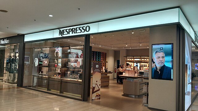 Expensive coffee machines and exclusive pods have become status symbols, thanks to their sleek designs, versatility, ease of use and celebrity endorsements. c/o VulcanSphere, wikicommons.