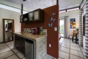 Pics-107 kinchenette