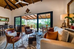 3_living room & kitchen_2