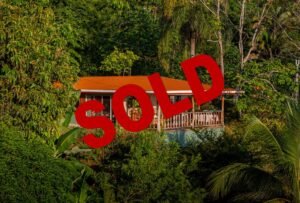 Hermosa-Photoroom (1)