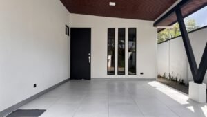 4912 3 bed home Jardines de Morete 06