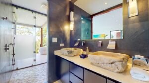 5515 – Luxury Retreat in Gated Community with Private Beach Access_32