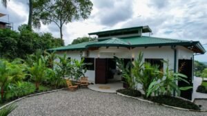 8160 House Chontales David Sherwood 08