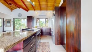 8160 House Chontales David Sherwood 21