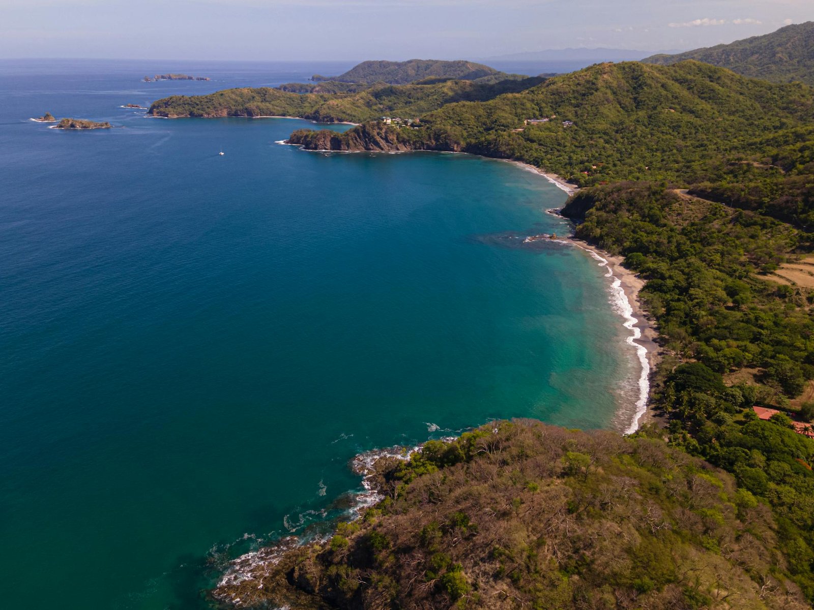 Nicoya Peninsula & nearby areas of Puntarenas province offer developed infrastructure, luxury, beauty and ease of access. c/o Jean Paul Montanaro.