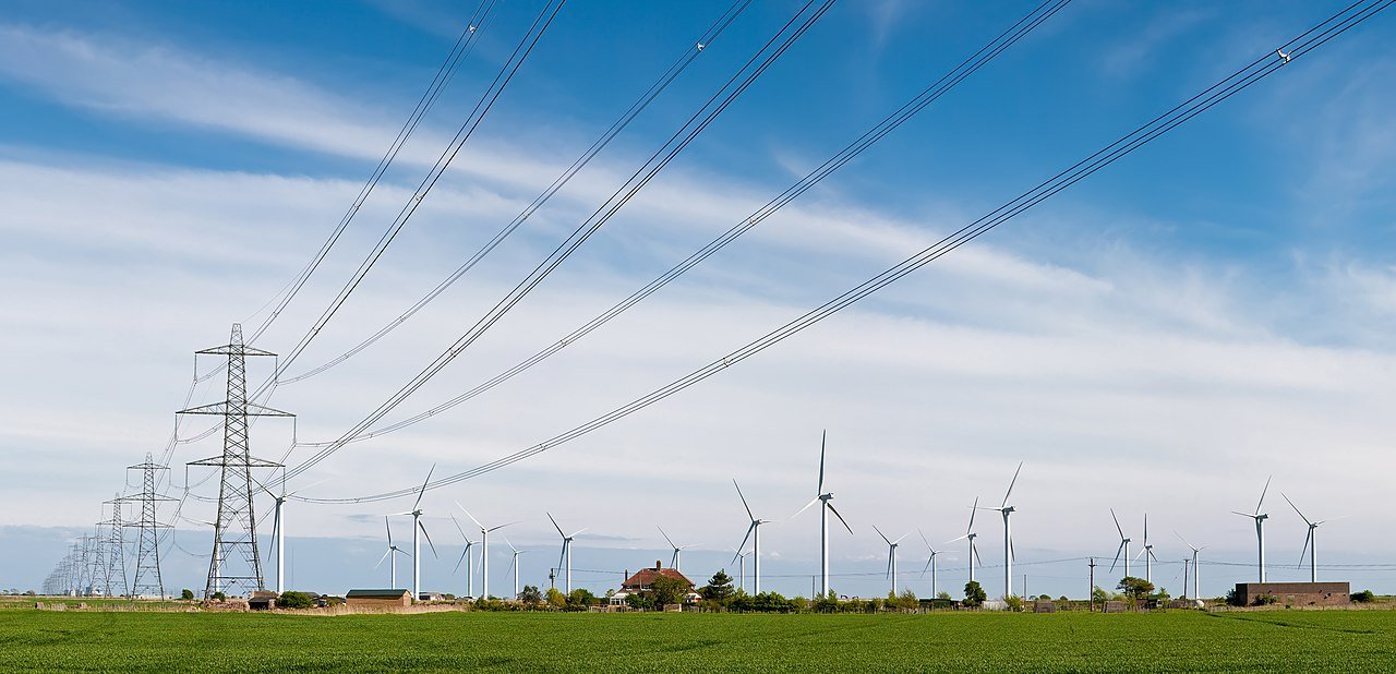 What used to be a pastoral heaven can suddenly become industrial in appearance. No wonder there is a lot of opposition to wind project due to aesthetics. c/o Diliff, wikicommons.