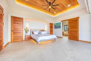 The Crystal Shire – 018