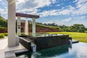 The Crystal Shire – 030