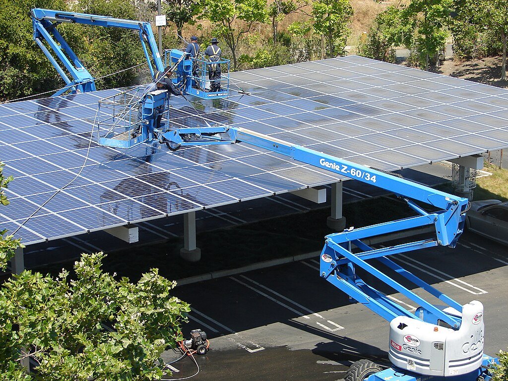 Keeping solar panels clean can be an expensive endeavor - especially in dusty, oceanside or cold weather areas. c/o Avinash Kaushik, wikicommons.