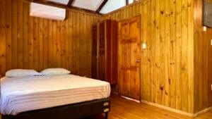 4921 Riverfront wooden house Av. Principal 15