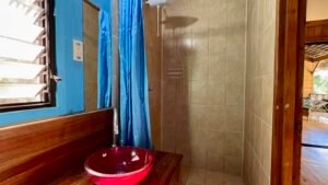 4921 Riverfront wooden house Av. Principal 18