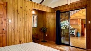 4921 Riverfront wooden house Av. Principal 19