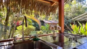 4921 Riverfront wooden house Av. Principal 23