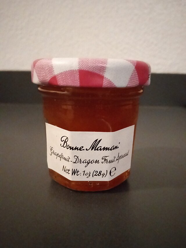 A grapefruit / Dragon Fruit spread. c/o Texas Lane, wikicommons.